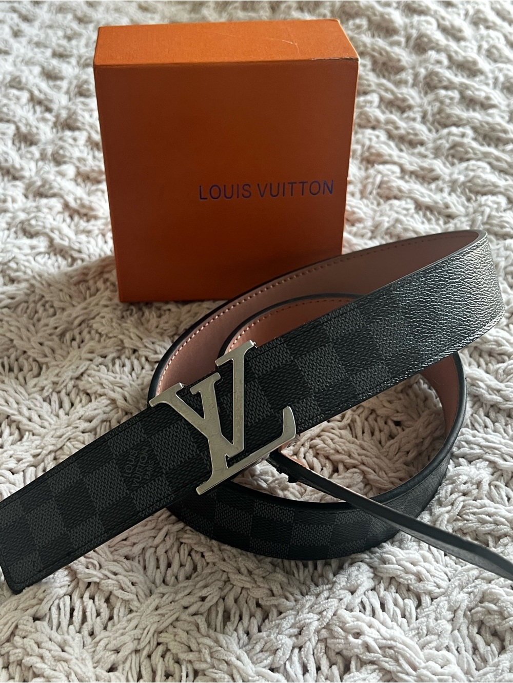 Louis Vuitton Black Damier Canvas Men’s Belt with Silver LV Buckle - Picture 4 of 8